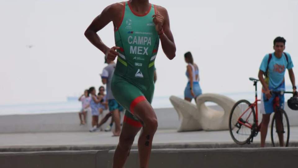 EL TRIATLETA SONORENSE DYLAN CAMPA   DESTACA EN FINAL DE SERIES MUNDIALES