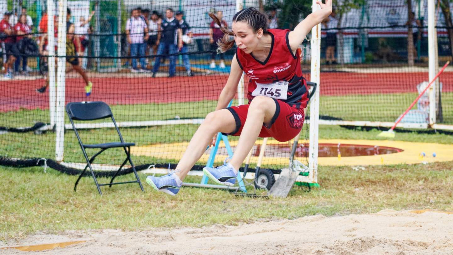 GLADYS RUIZ CORONA GRAN ACTUACIÓN   CON ORO Y PLATA EN LOS PARANACIONALES