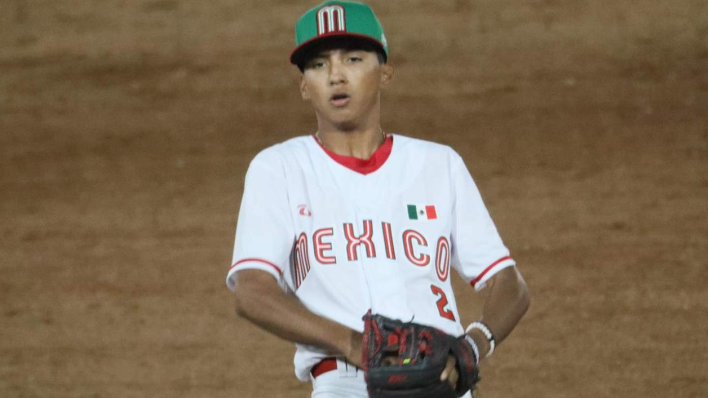 MÉXICO VIENE DE ATRÁS PARA DOBLEGAR A LA   REPÚBLICA CHECA EN MUNDIAL DE SOFTBOL U18