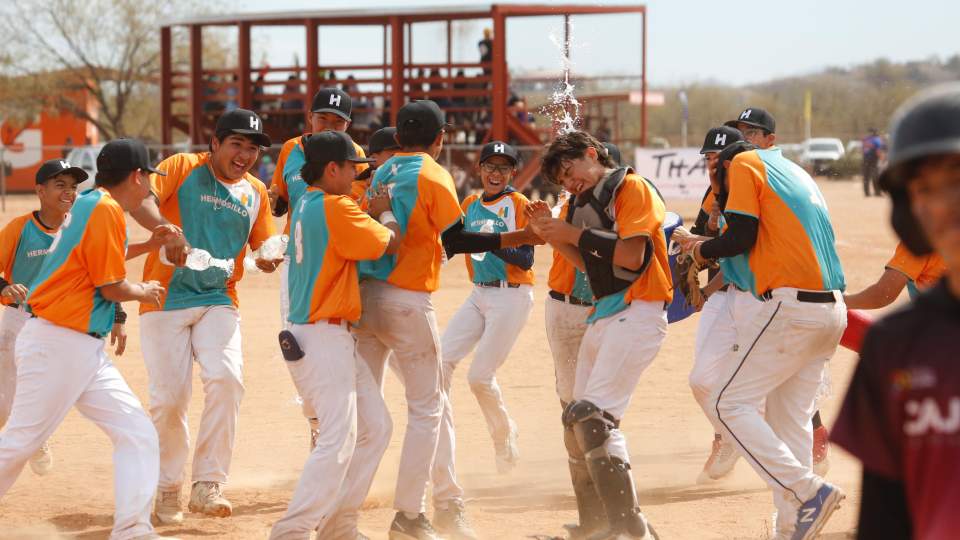 CAJEME Y HERMOSILLO OBTIENEN   CETROS EN EL ESTATAL DE BEISBOL