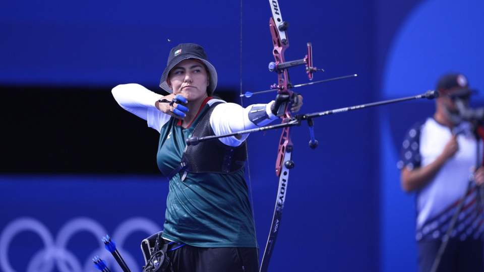 SIGUE RACHA GANADORA DE ALEJANDRA VALENCIA   EN PARÍS 2024 TRAS PASAR A OCTAVOS EN INDIVIDUAL