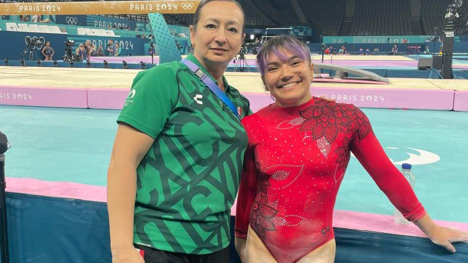 ENTRENADORA SONORENSE DE GIMNASIA   VIVE MOMENTO INOLVIDABLE EN PARÍS 2024