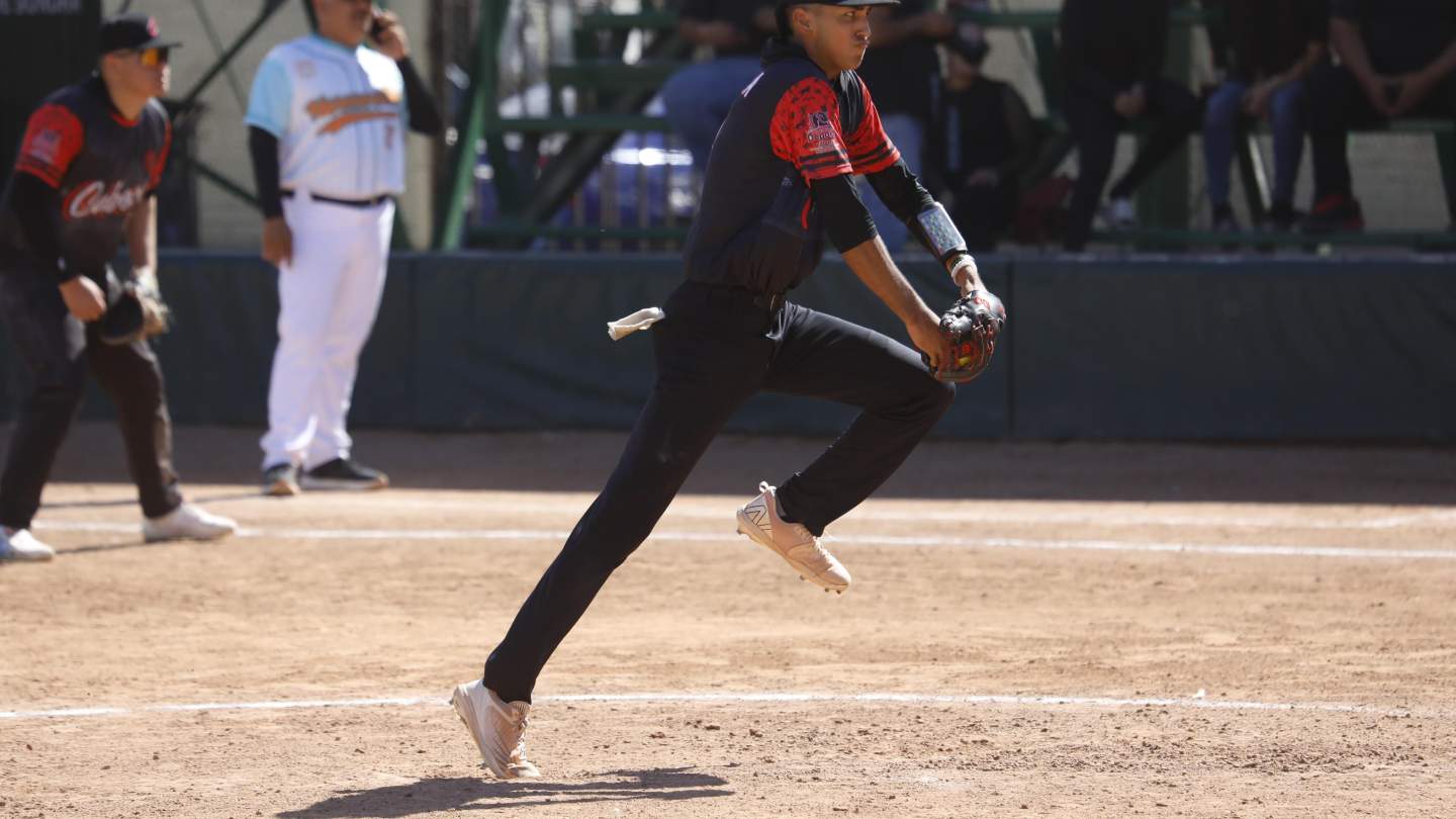 CONTINÚA CABORCA ATESORANDO CETROS EN ESTATALES DE SOFTBOL 